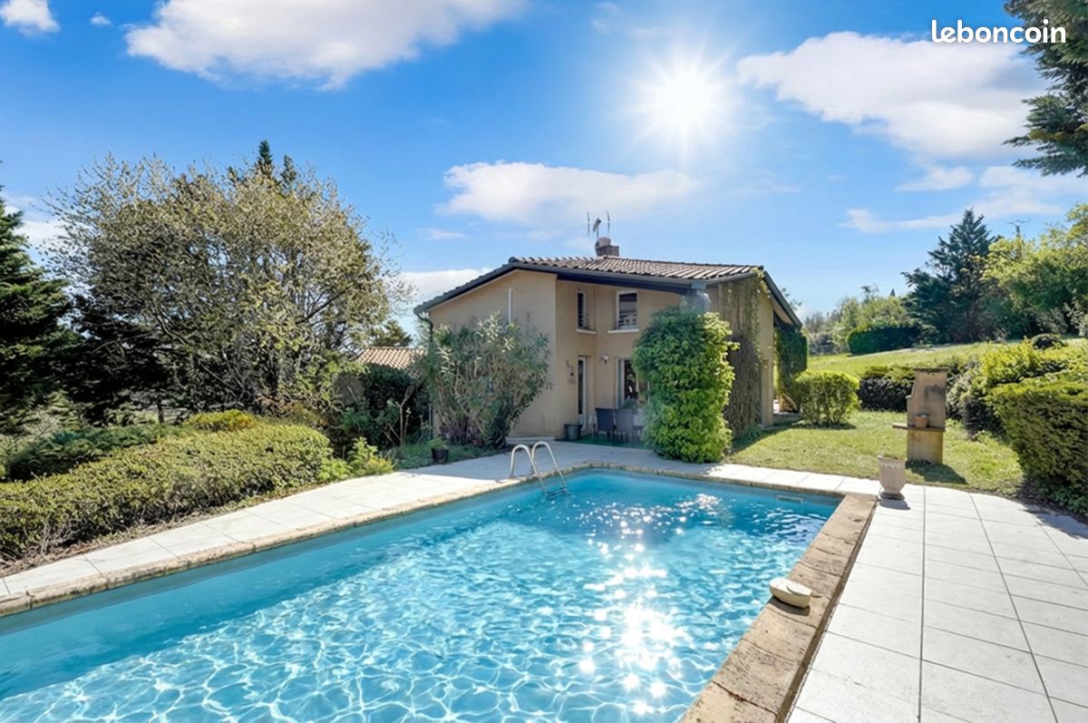 Maison 5 pièces 160 m² · à Vigoulet-Auzil · 160 m² · 450 000 €