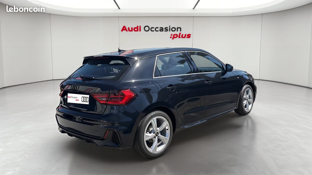 AUDI A1 Sportback 30 TFSI 116 ch S tronic 7 S Line (image 5)