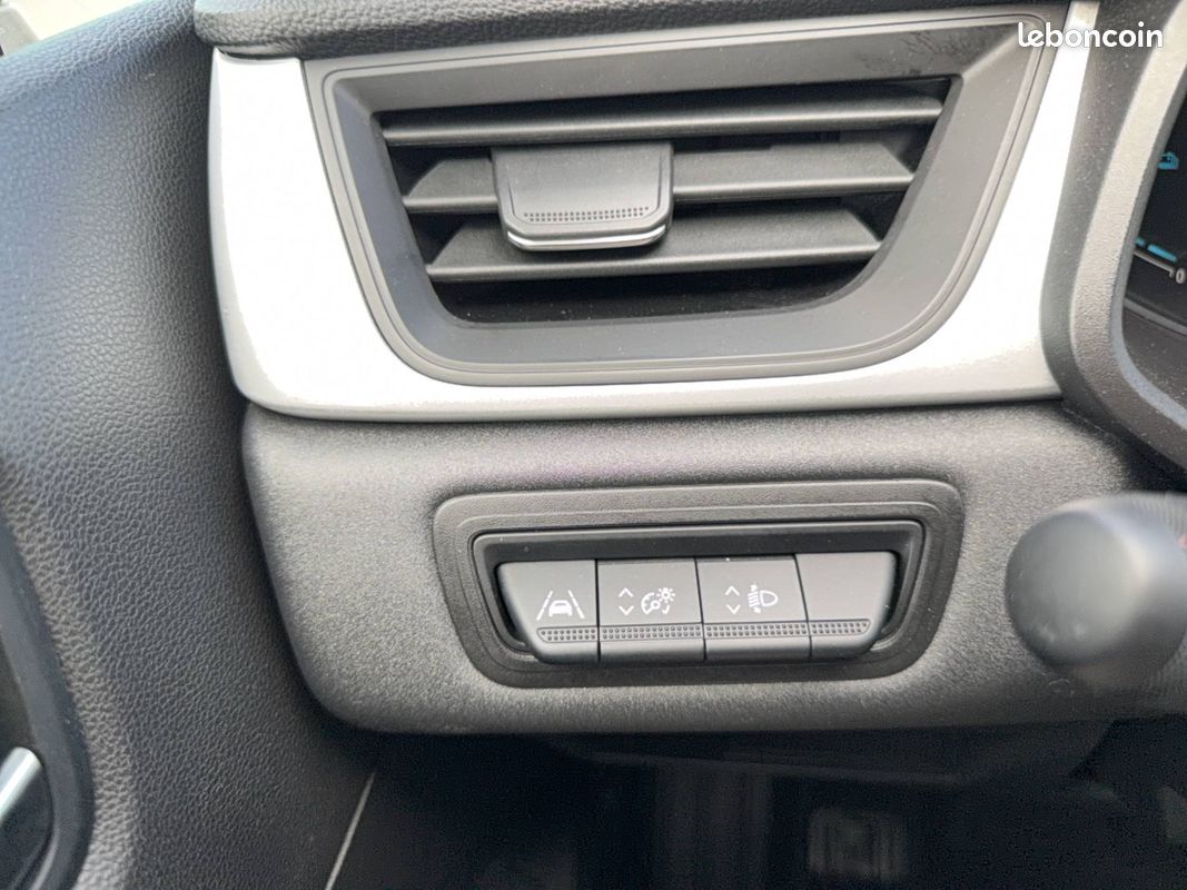 RENAULT Captur E-Tech full hybrid 145 Evolution (image 25)