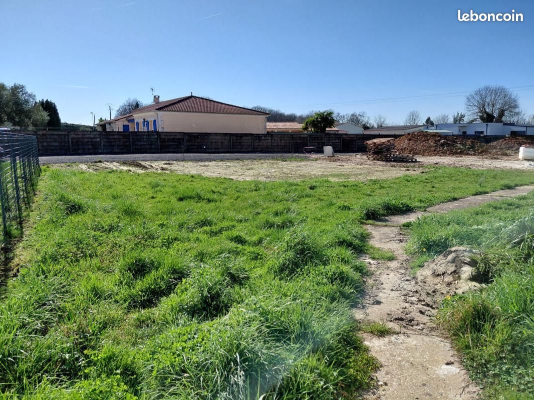 Terrain 570 m² Pessines · 59 900 €