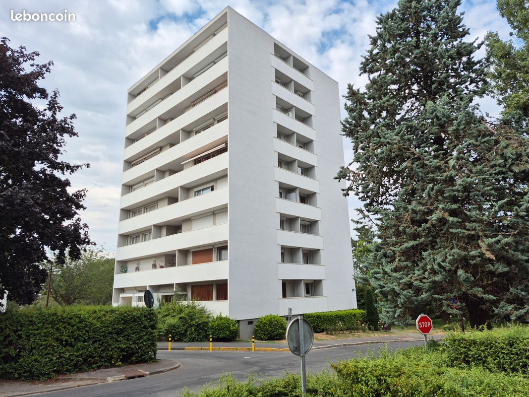 Appartement 2 pièces 44 m² · à Saint-Quentin · 44 m² · 628 €