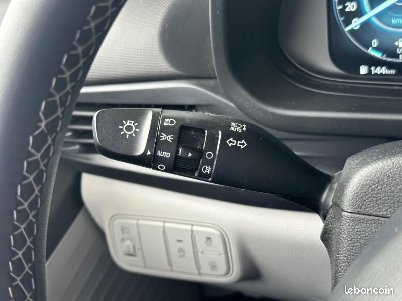 Hyundai i20 1.0 T-GDi 100ch Hybrid Intuitive (image 12)