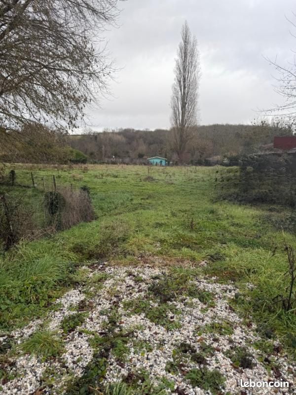 Terrain 1400 m² · à Bieujac · 69 000 €