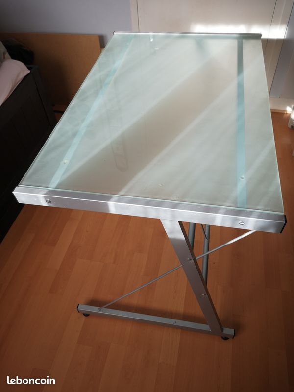 Bureau (image 2)