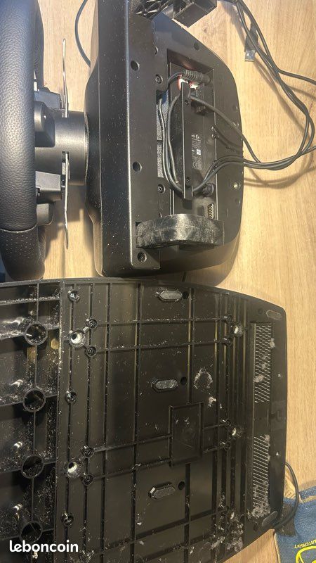 Volant g29 logitech (image 3)