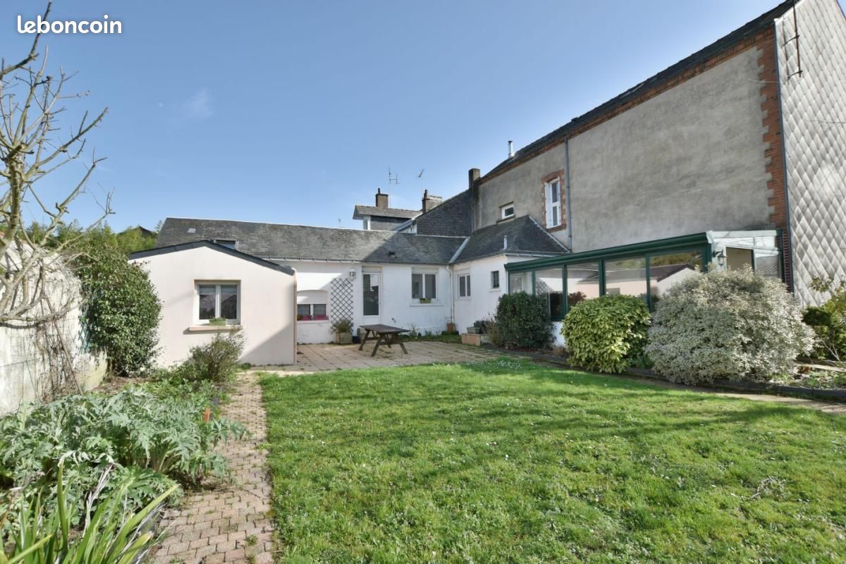 Maison 10 pièces 200 m² · à Cholet · 200 m² · 449 800 €