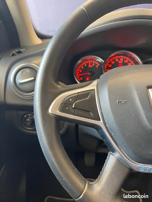 DACIA Sandero 1.5 D 95ch Stepway - 2019 - Caméra de recul - Phares LED - Navigation - Distribution OK (image 12)