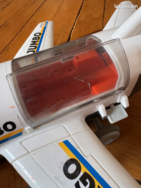 Avion Cargo Jumbo Tomica (image 10)