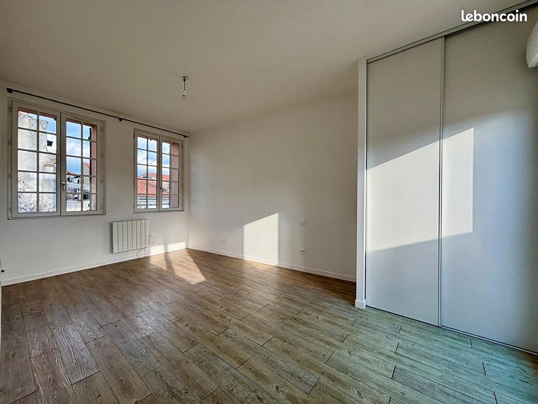 Maison a louer agen - 5 pièce(s) - 150 m2 - Surfyn