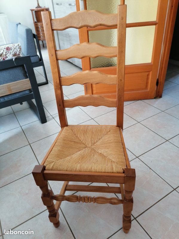 Chaises et tables (image 2)