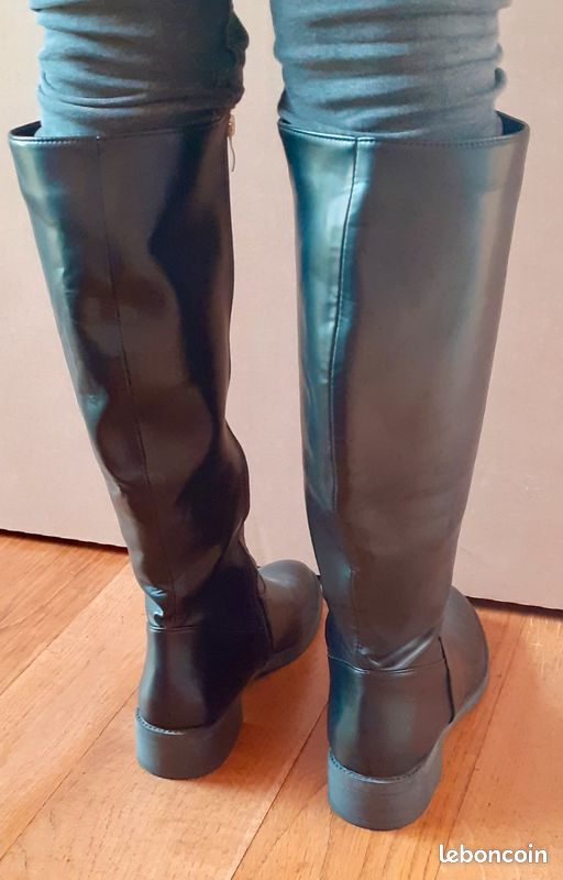 Bottes Femme Simili Cuir Noires Taille 39 - Marque Chaussea, Neuves Avec Emballage