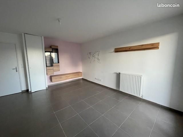 Appartement 2 pièces 40 m² · à Décines-Charpieu · 40 m² · 763 €/mois