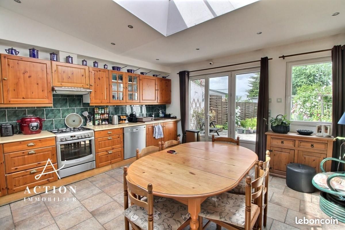 Maison 4 pièces 140 m² · à Mons-en-Baroeul · 140 m² · 365 000 €