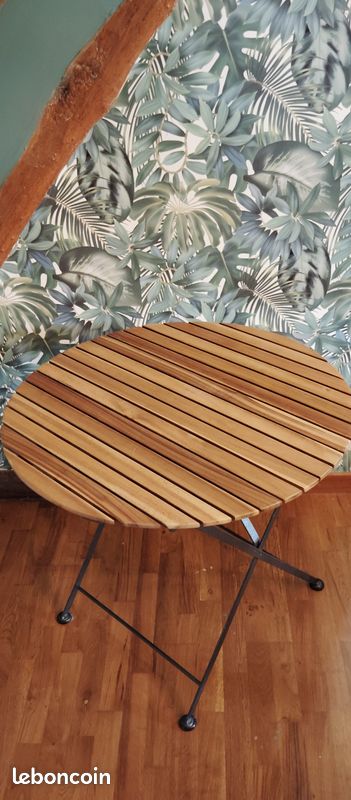 Table (image 1)