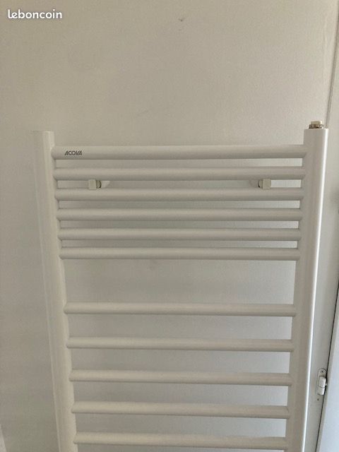 Radiateur Sèche serviette eau chaude ACOVA (image 2)