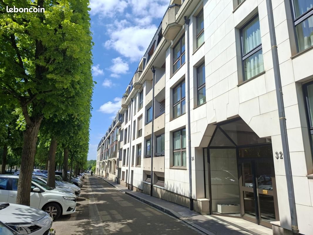 Appartement 4 pièces 93 m² · à Le Chesnay-Rocquencourt · 93 m² · 2 050 €/mois