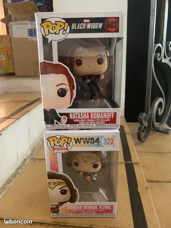 Pop up Wonder woman et Black Widow (image 1)