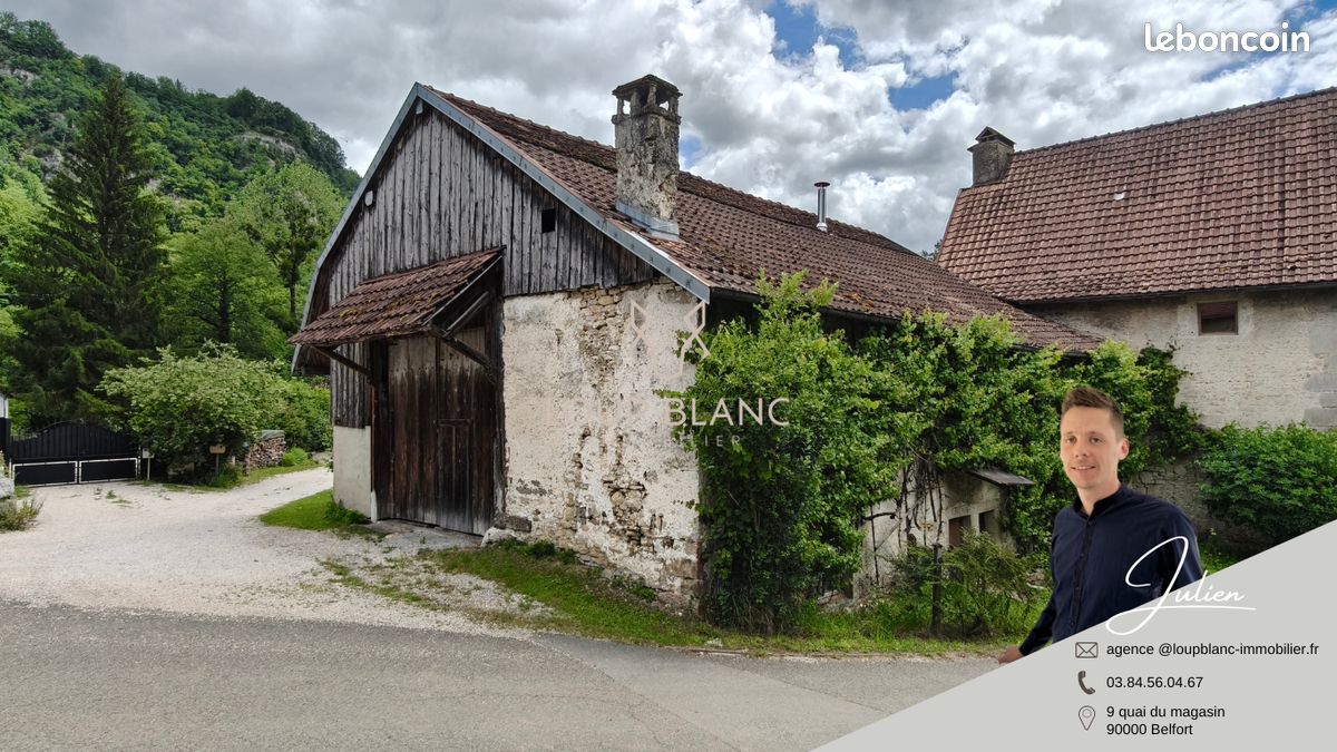 Appartement 6 pièces 320 m² · à Bief · 320 m² · 63 000 €