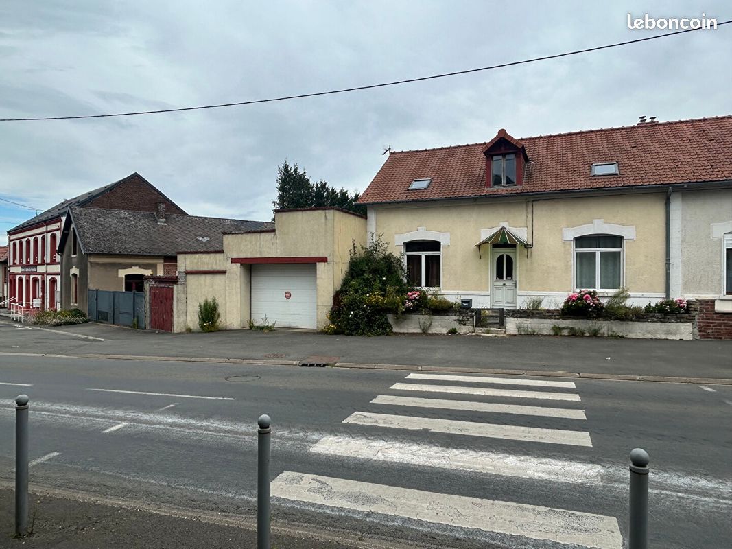 Maison 8 pièces 188 m² · à Achiet-le-Grand · 188 m² · 188 000 €