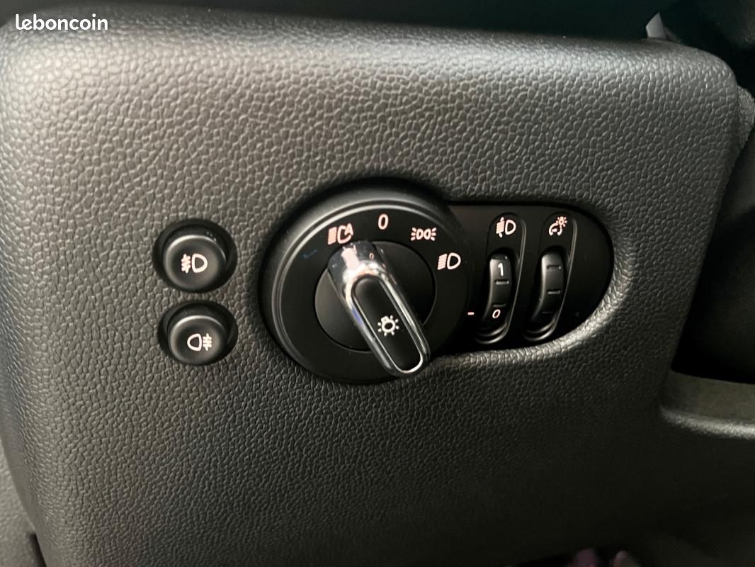Mini 3 portes HATCH F56 LCI Cooper 136CH BVA7 Edition Greenwich - Faible KM* Suivi Mini* CarPlay (image 16)