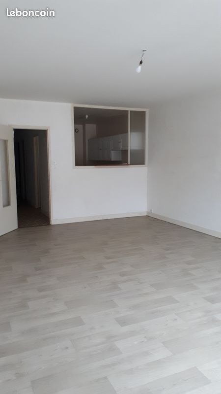 Appartement 3 pièces 75 m² · à Bourbonne-les-Bains · 75 m² · 455 €/mois