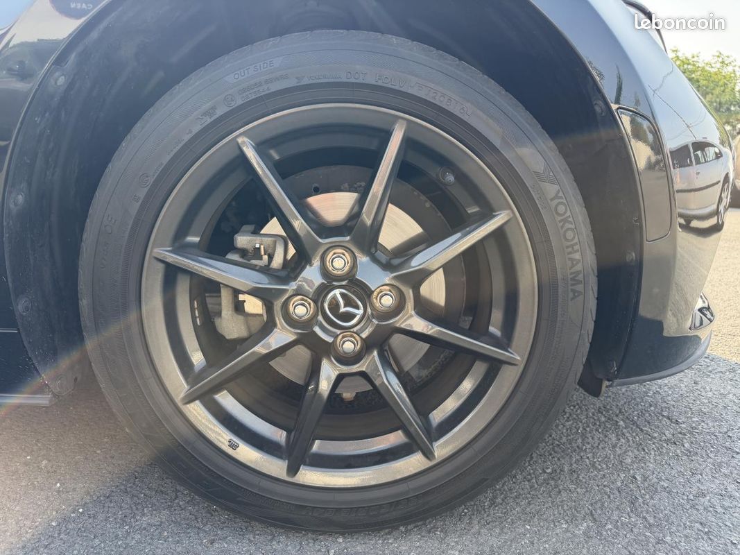 MAZDA MX-5 1.5 Skyactiv-G 131ch ROADSTER TOIT SOUPLE Dynamique - CarPlay - Sièges chauffants (image 19)