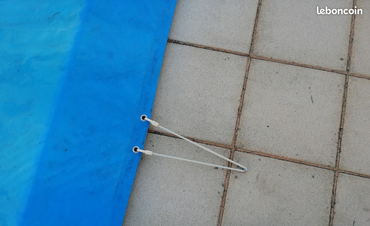 Bache d'hivernage et sécurité pour piscine avec son enrouleur (image 1)