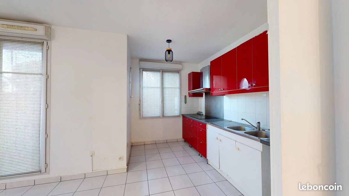 Appartement a louer pontault-combault - 3 pièce(s) - 55 m2 - Surfyn