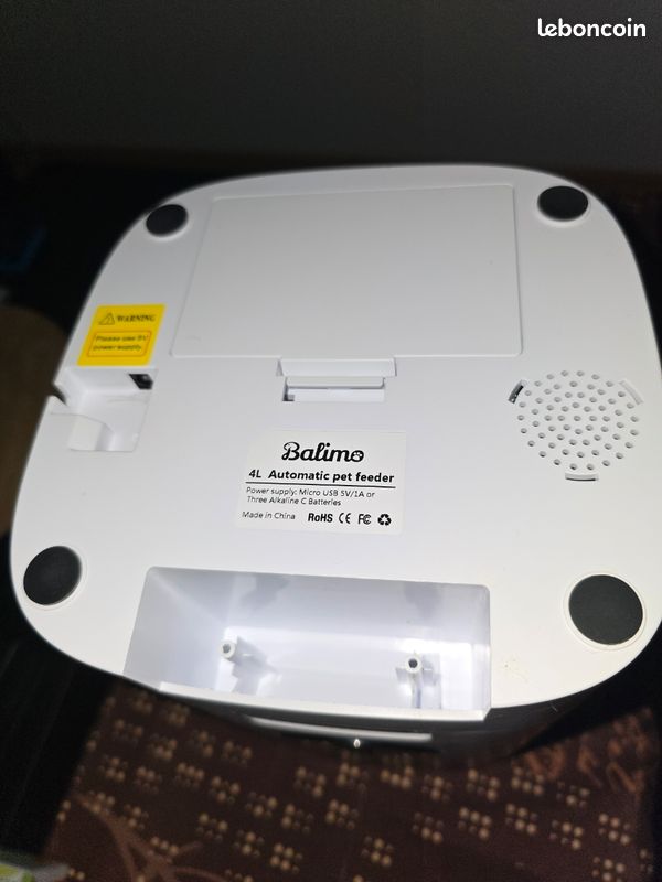 Distributeur de croquettes automatique (image 3)
