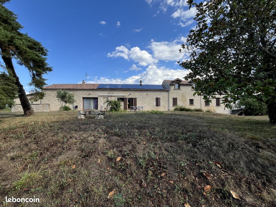 Maison 7 pièces 181 m² · à Monbazillac · 181 m² · 390 000 €