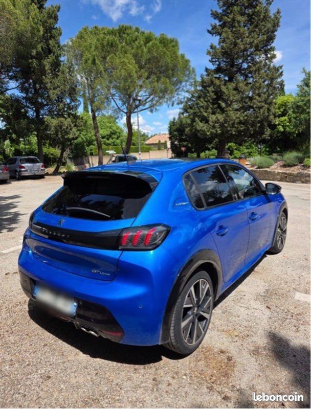 Peugeot 208 GT Line (image 2)