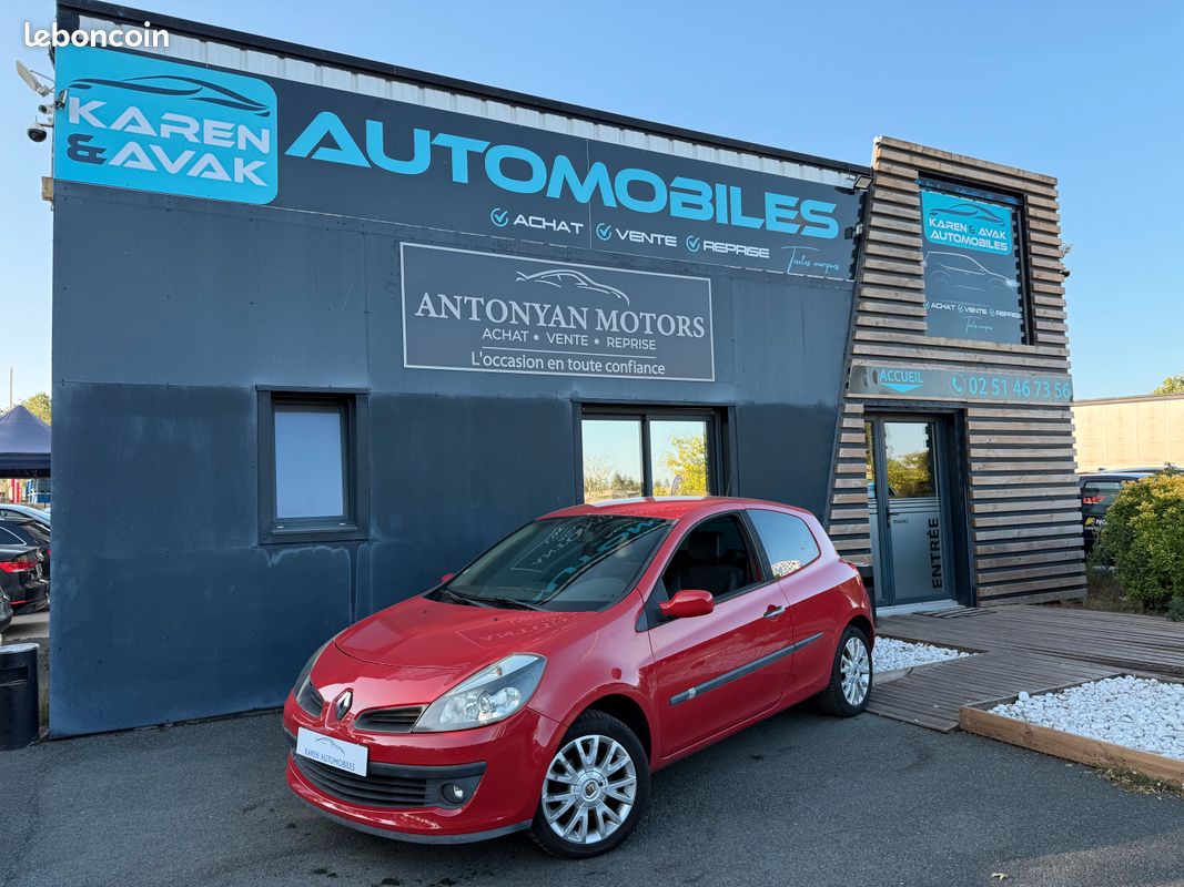 RENAULT Clio 1.5 dCi 105ch Privilège 3p (image 1)