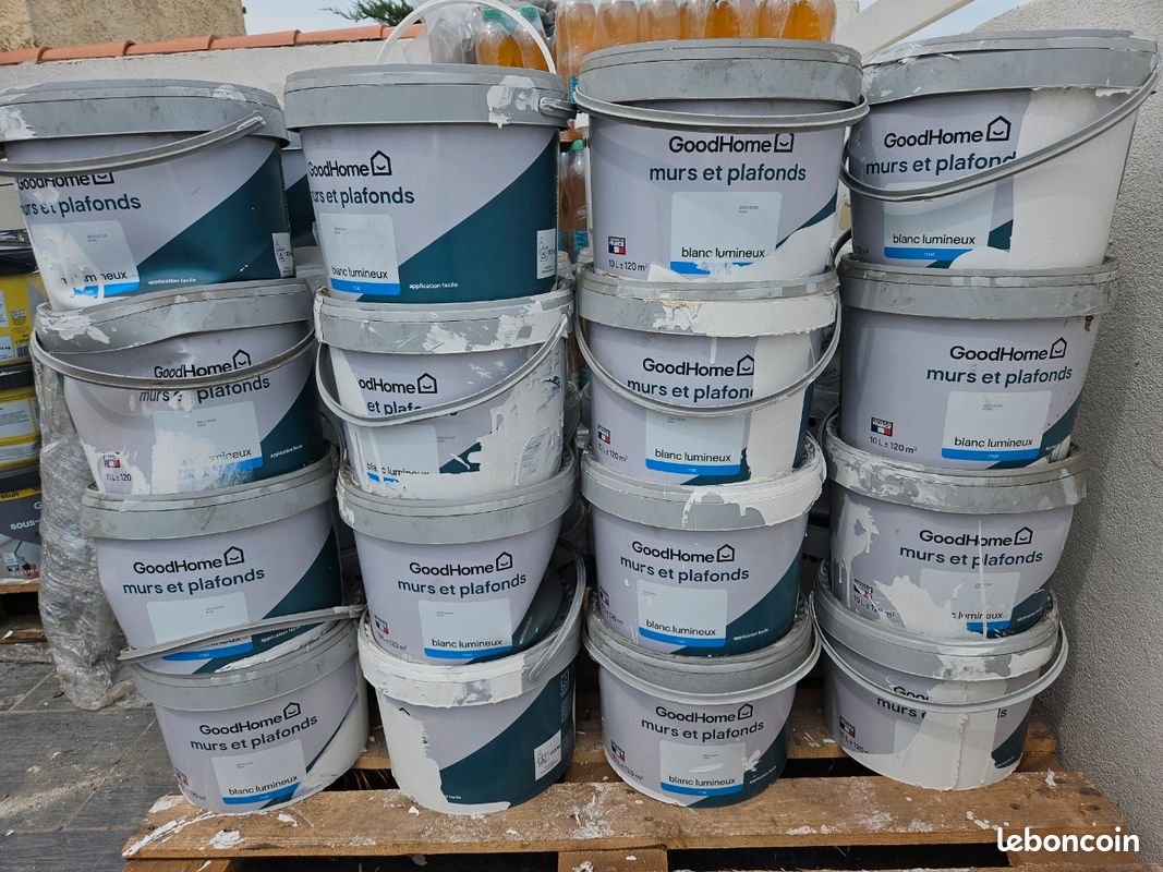 Gros lot Peinture blanc mat intérieur murs et plafonds a prix sacrifié (image 1)
