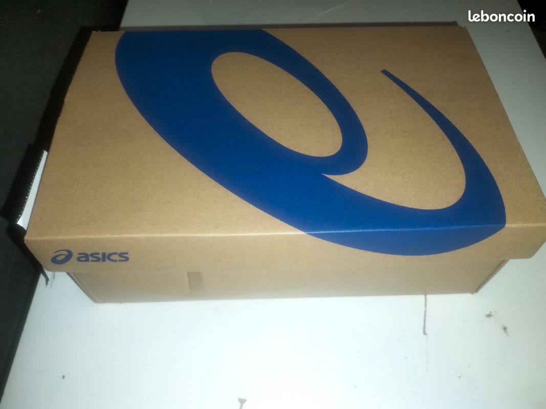 Chaussures Asics (image 1)