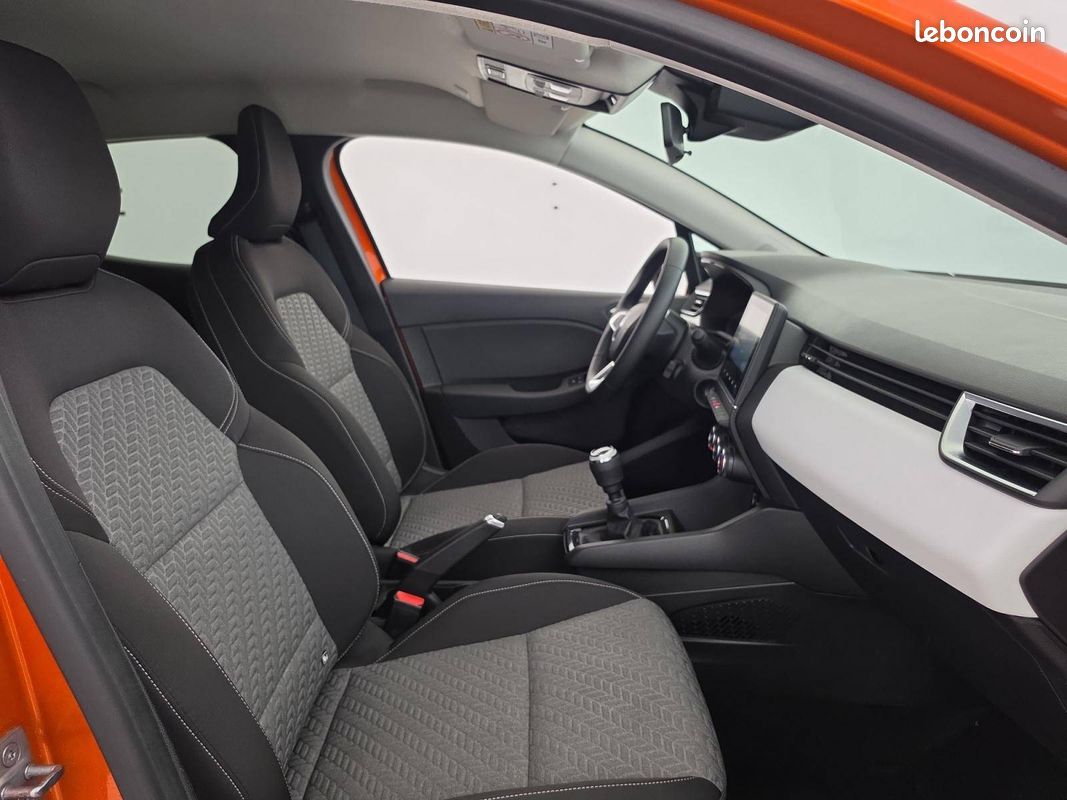 RENAULT Clio Blue dCi 100 Evolution (image 14)