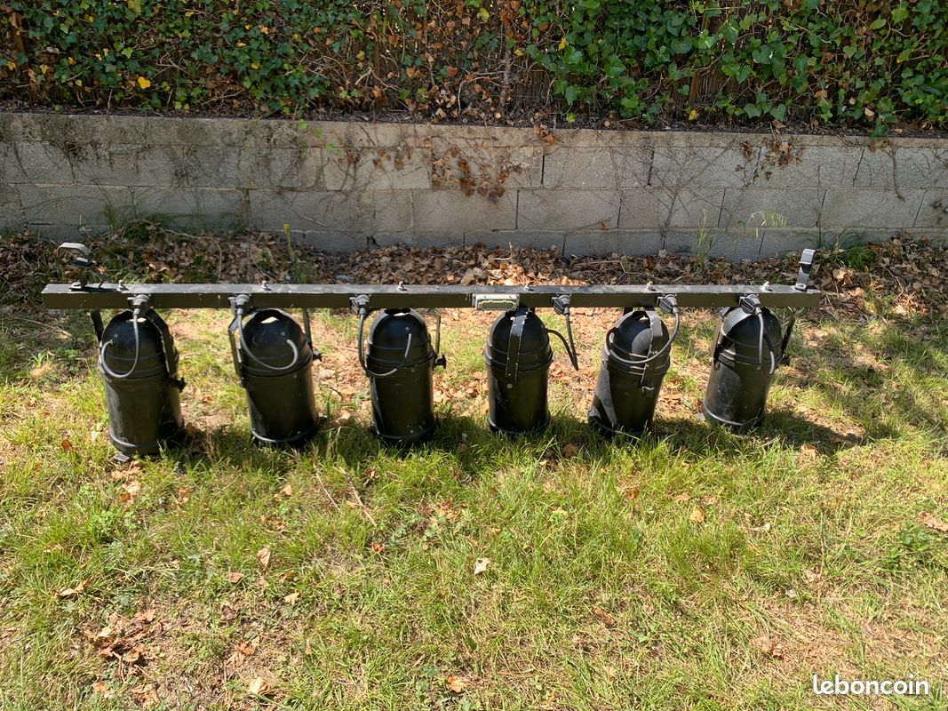 Barres de 6 PAR 64 + multipaires 20m (image 1)