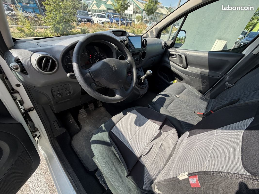PEUGEOT Partner 1.6 HDI 90 ATTELAGE (image 9)