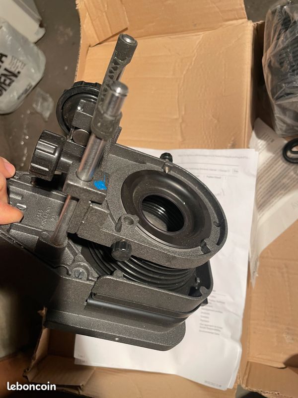 Pieza para el cajoncito de filtros de la ampliadora meopta Axomat 5
