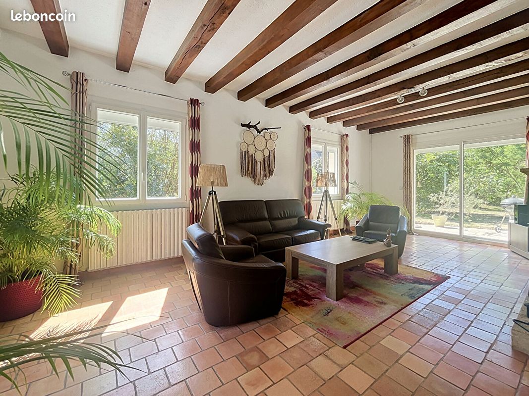 Maison 7 pièces 135 m² · à Sceaux-d'Anjou · 135 m² · 320 660 €
