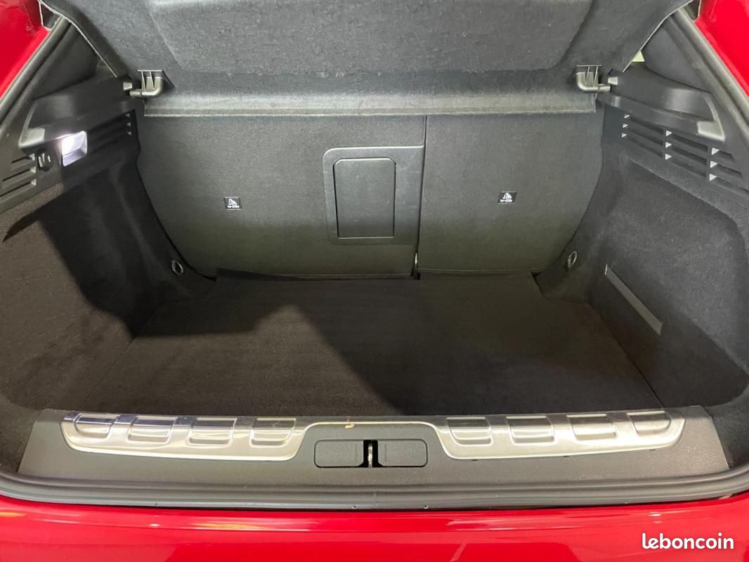 DS 4 BlueHDi 130 EAT8 Performance Line+ (image 18)