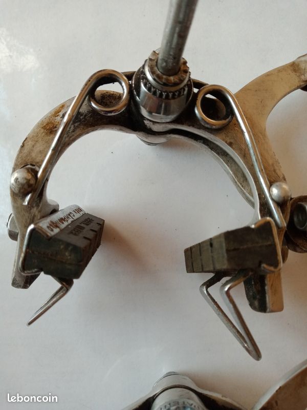 ENSEMBLE ANCIEN D'ÉTRIERS DE FREIN CAMPAGNOLO SUPER RECORD