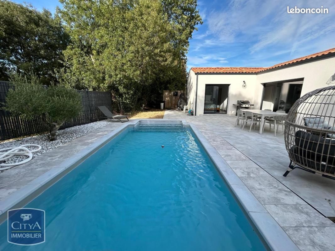 Maison 4 pièces 101 m² · à Breuil-Magné · 101 m² · 1 550 €/mois