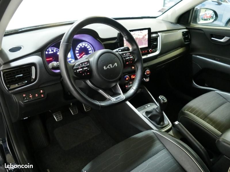 Kia Stonic 1.0 T-GDi 120ch MHEV GT Line (image 8)