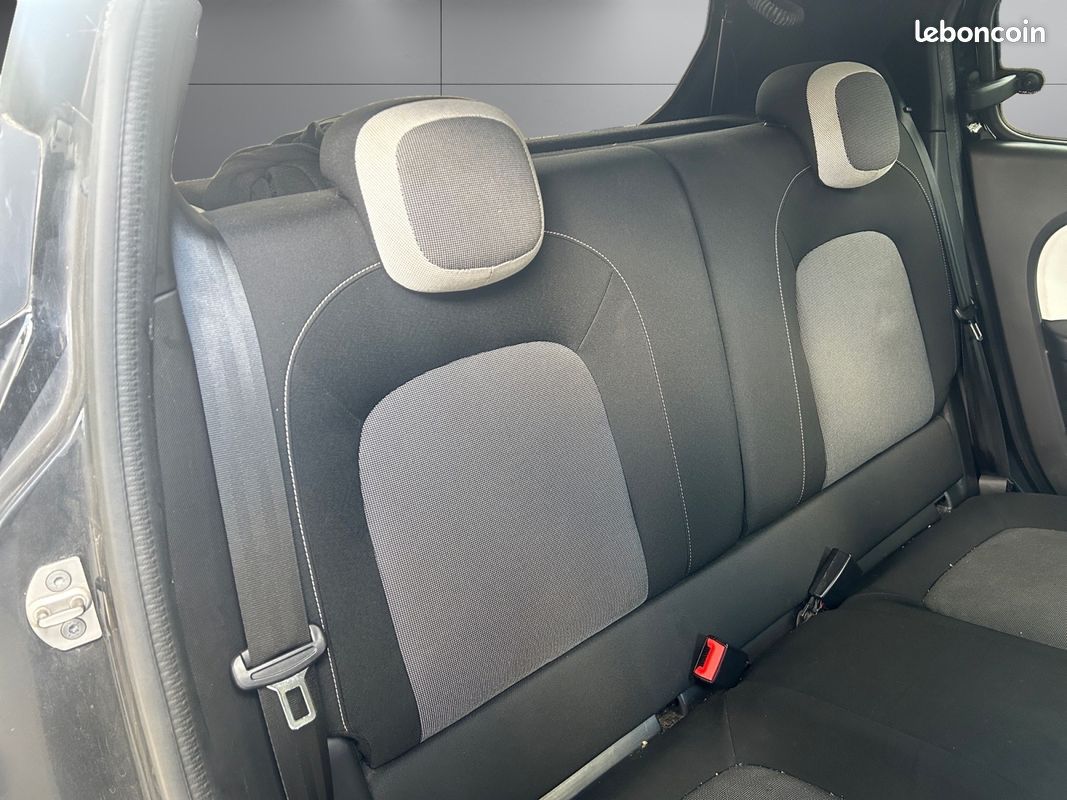 RENAULT TWINGO III Limited EDITION 1er main (image 17)