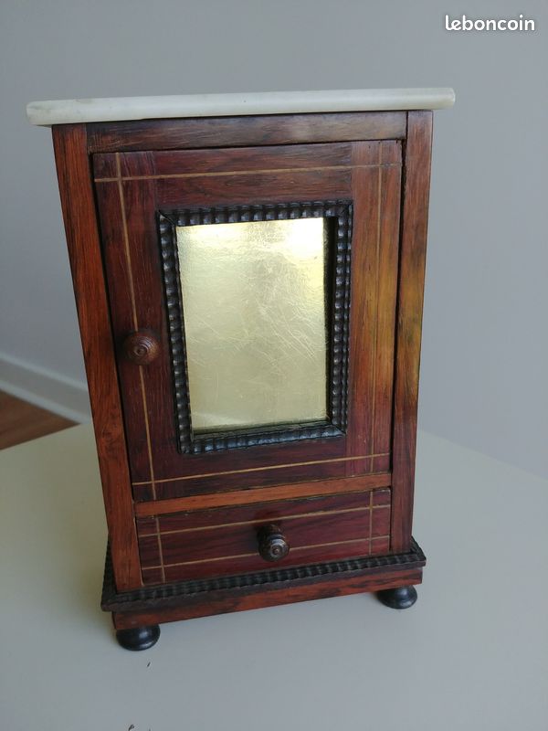 meuble armoire de poupée vintage années 70 à restaurer Naturel Bois