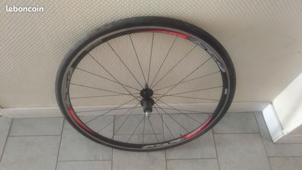 Roue arrière FSA 700 (image 1)