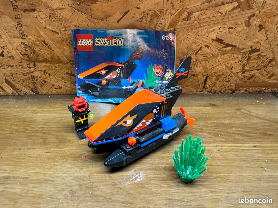 6135 - Lego Spy Shark (image 1)