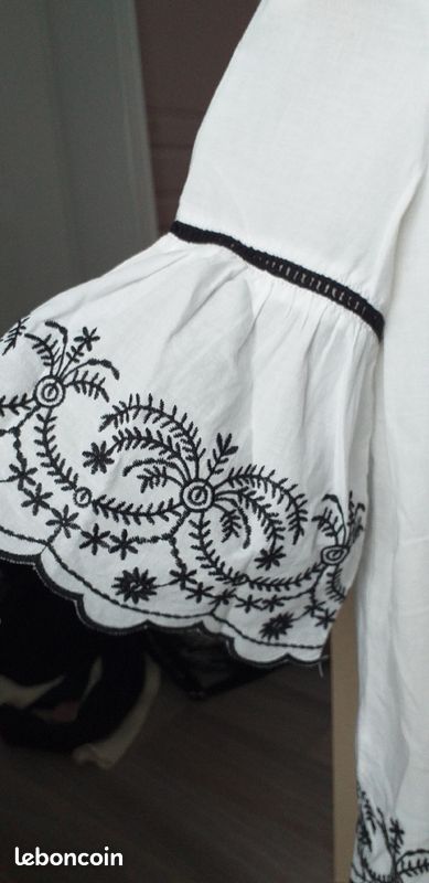 Blouse blanche cache-cache (image 3)