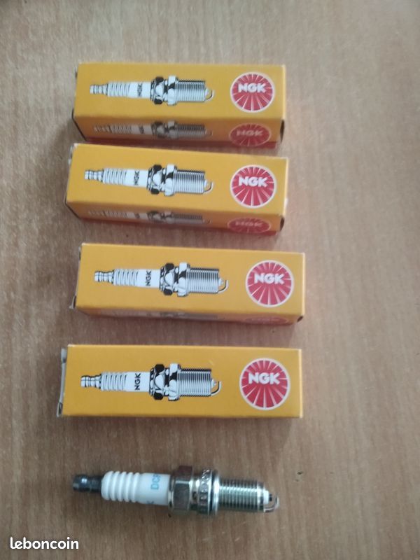 Bougies Neuves NGK - Équipement moto