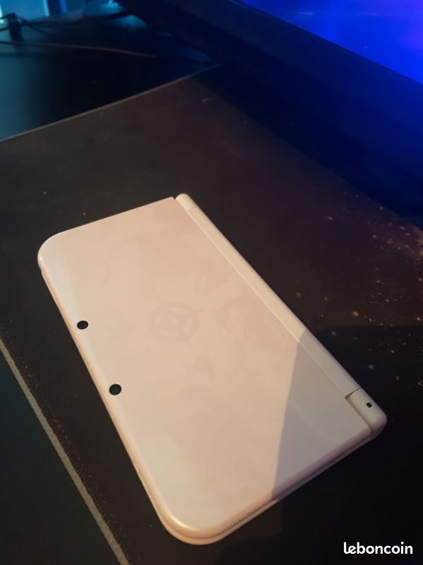 New 3ds xl fire emblem edition limite (image 2)